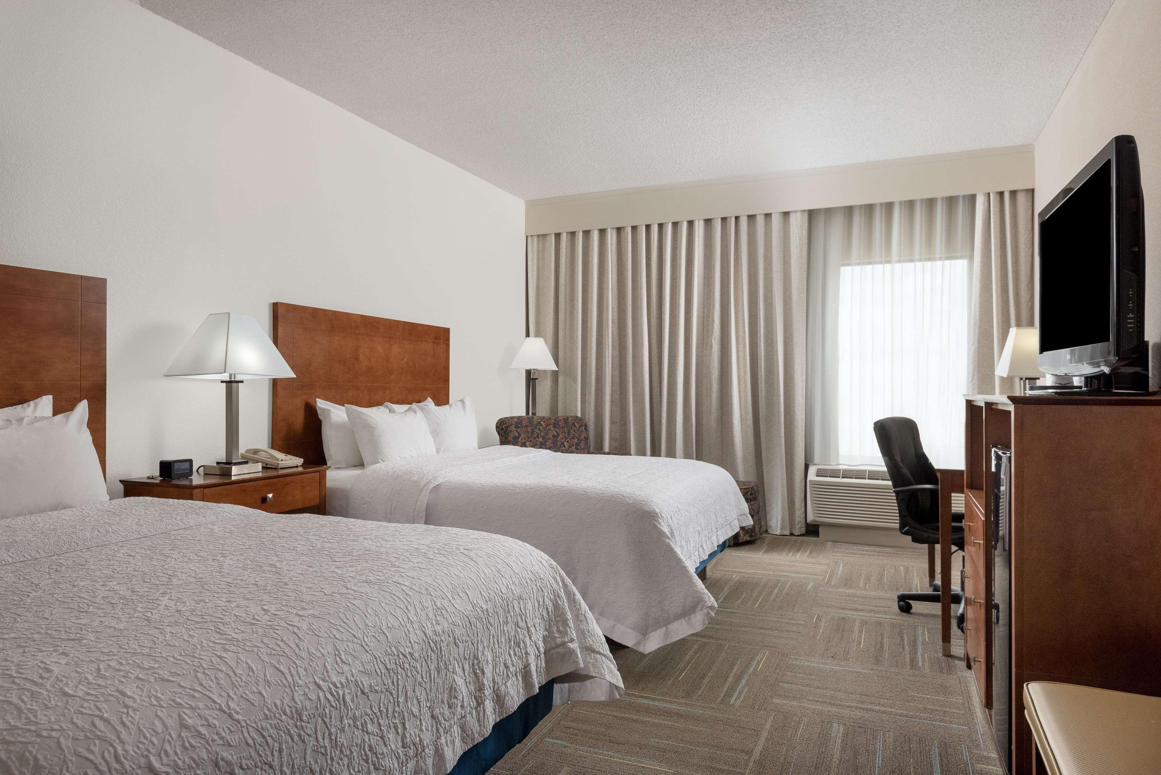 Hampton Inn Ft. Chiswell-Max Meadows Exterior photo