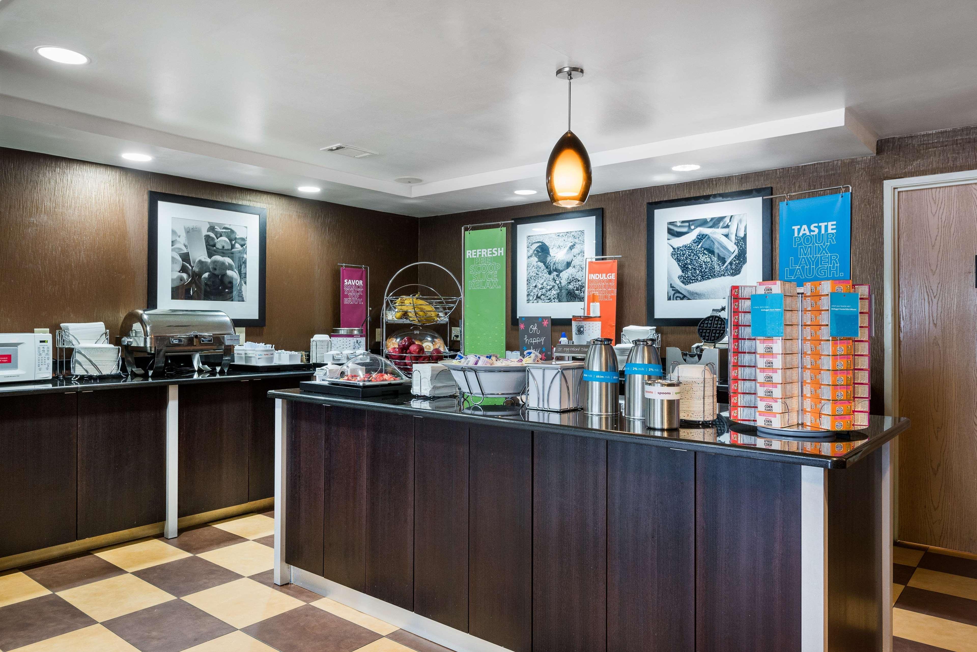 Hampton Inn Ft. Chiswell-Max Meadows Exterior photo
